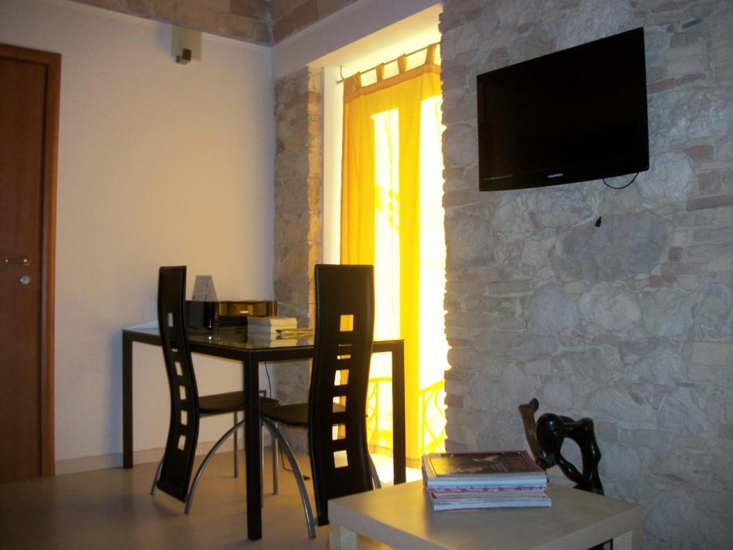 Colle Di Minerva Apartment Chieti Luaran gambar